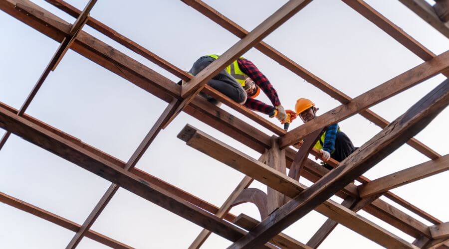 Professional gutter cleaning services in Victorville, CA